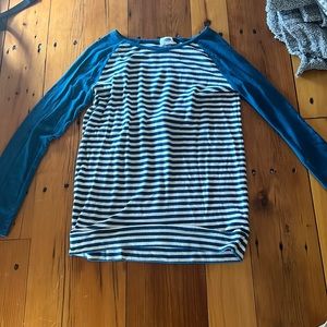 old navy shirt